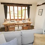 Cowper Cottage 2-Bed